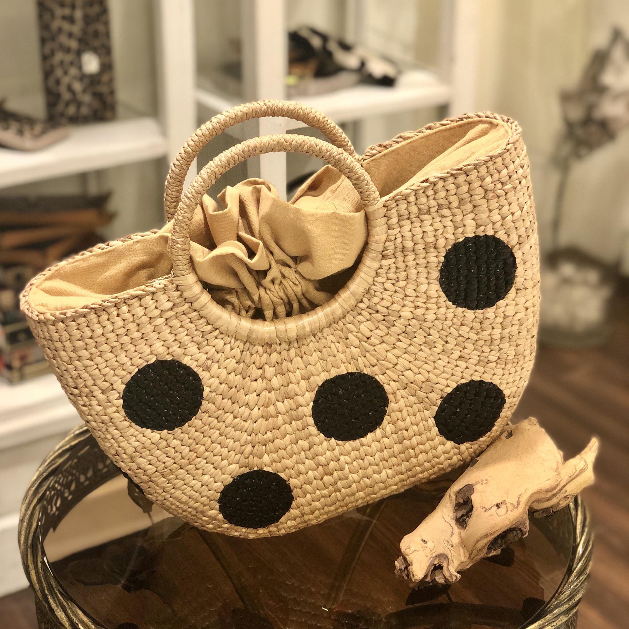 ikot シェル型ラタン バッグ ikot シェル型ラタン バッグ 【公式通販】